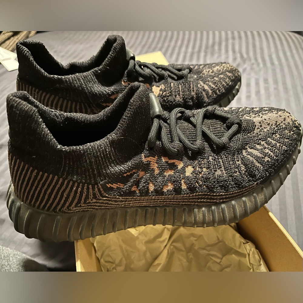 SOLD Adidas YZY Yeezy 350V2 CMPCT Sneakers Big Kids Grade School 5.5Y
